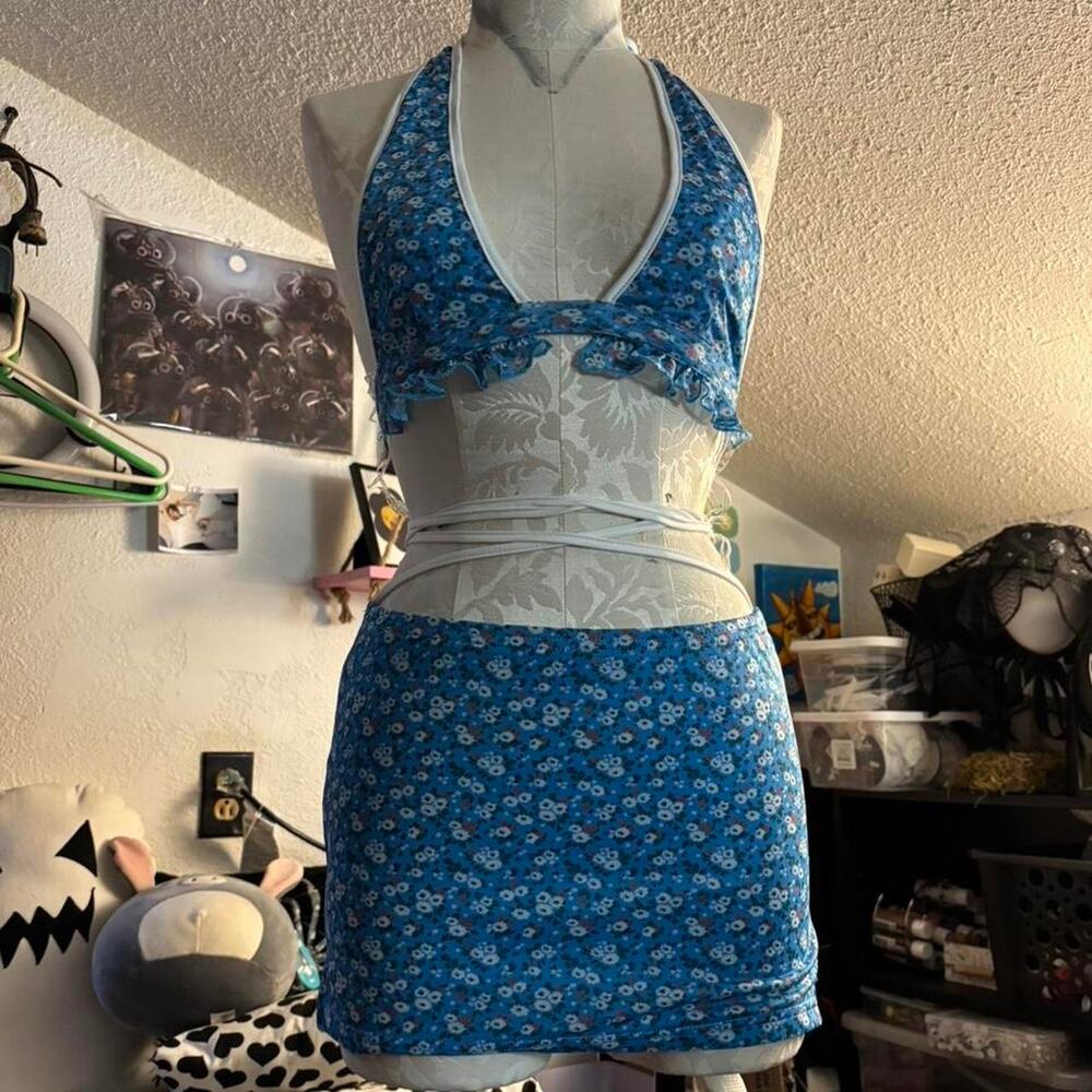 Blue and white floral two piece set